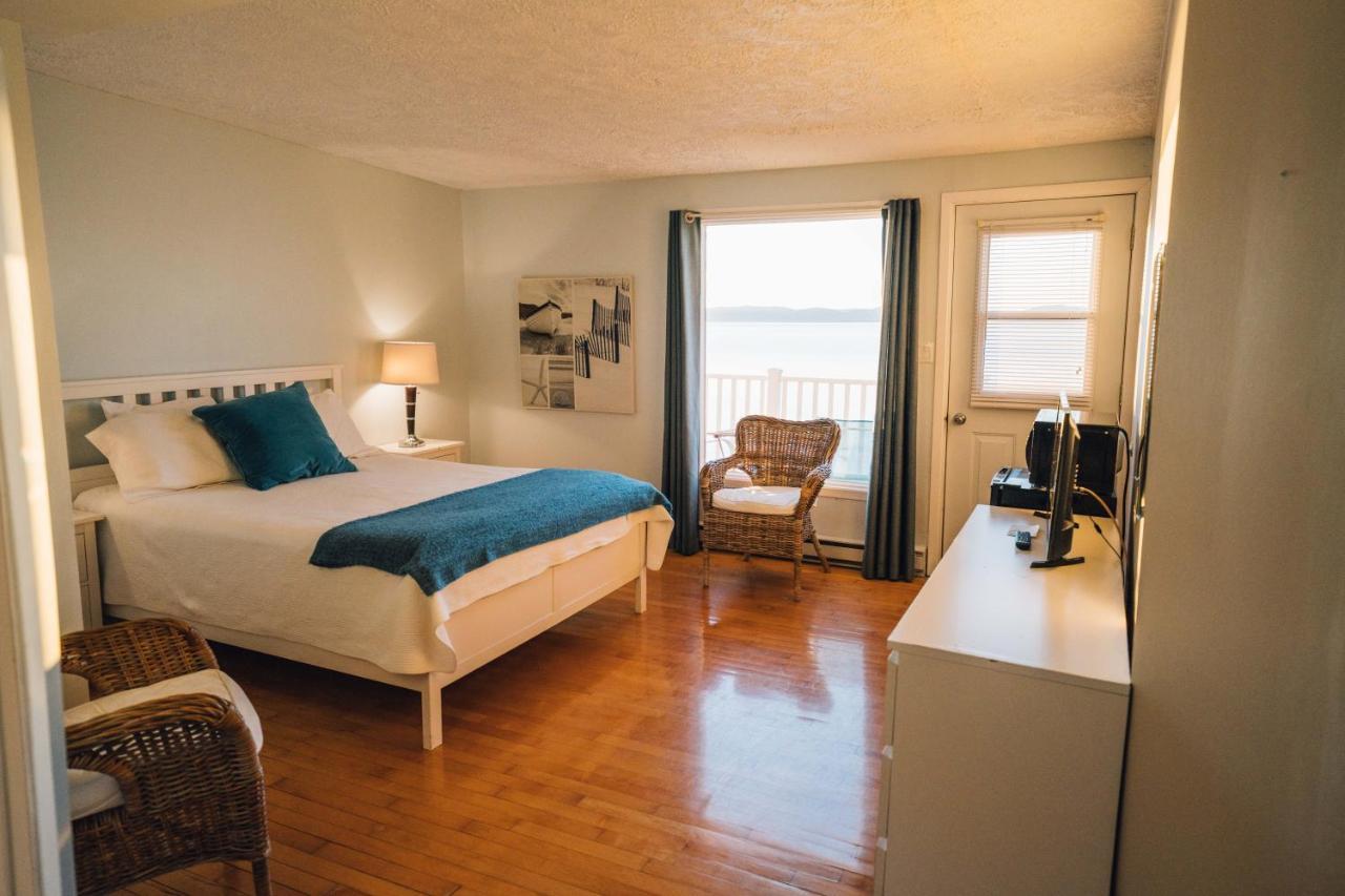 Auberge sur Mer Notre-Dame-du-Portage Exterior foto