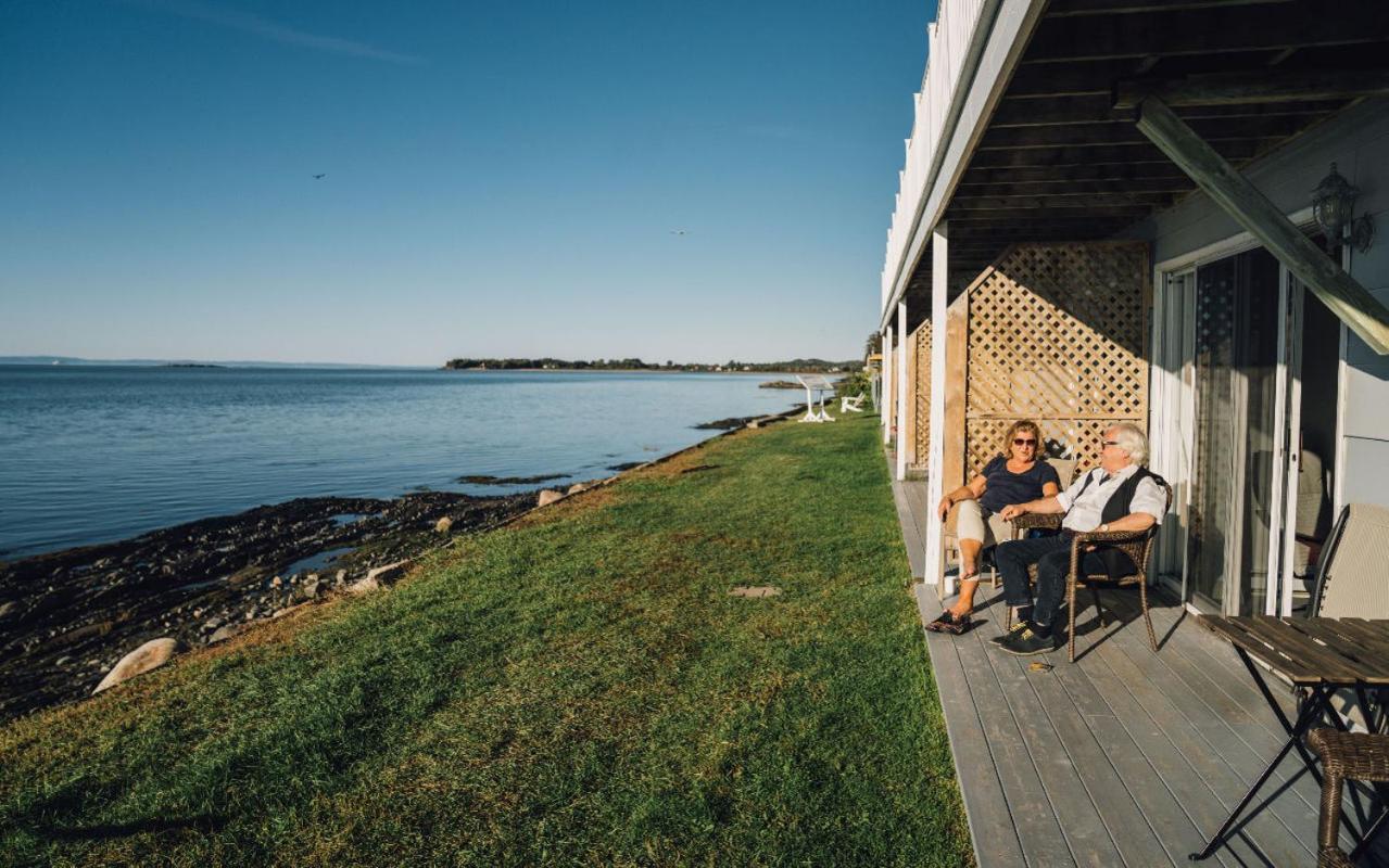 Auberge sur Mer Notre-Dame-du-Portage Exterior foto